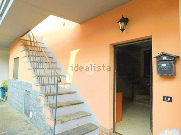 appartamento in vendita a Somma Lombardo in zona Coarezza