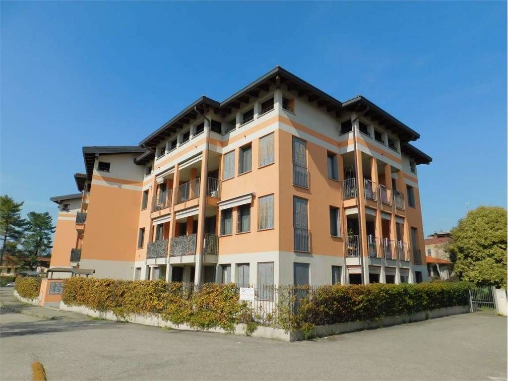 appartamento in vendita a Somma Lombardo