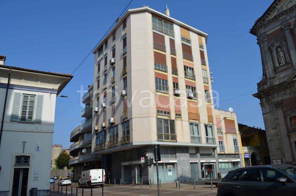appartamento in vendita a Somma Lombardo