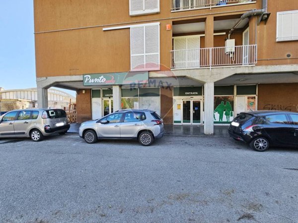 negozio in vendita a Somma Lombardo