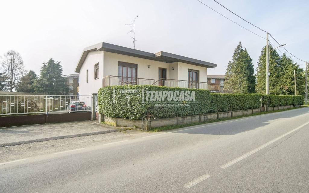 casa indipendente in vendita a Somma Lombardo