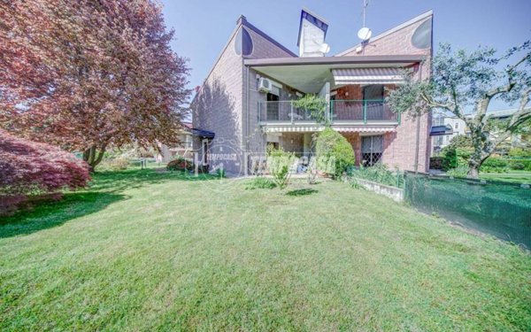 casa indipendente in vendita a Somma Lombardo