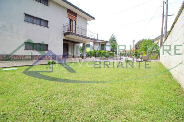 casa indipendente in vendita a Somma Lombardo in zona Maddalena
