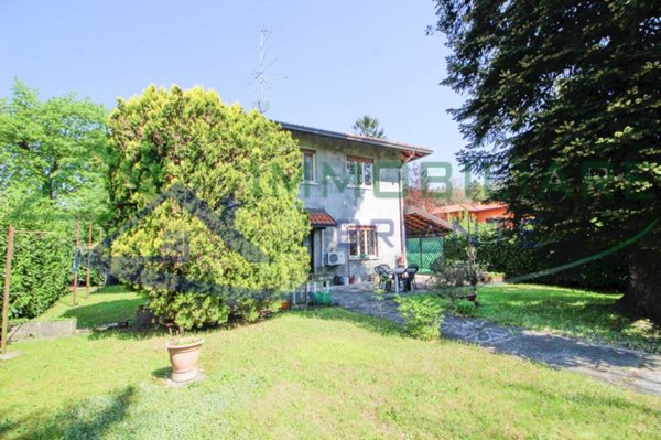 casa indipendente in vendita a Somma Lombardo