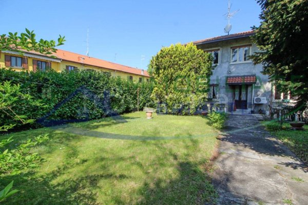 casa indipendente in vendita a Somma Lombardo