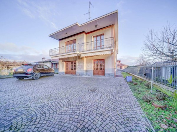 casa indipendente in vendita a Somma Lombardo