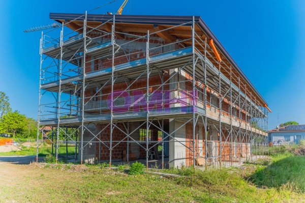 casa indipendente in vendita a Somma Lombardo
