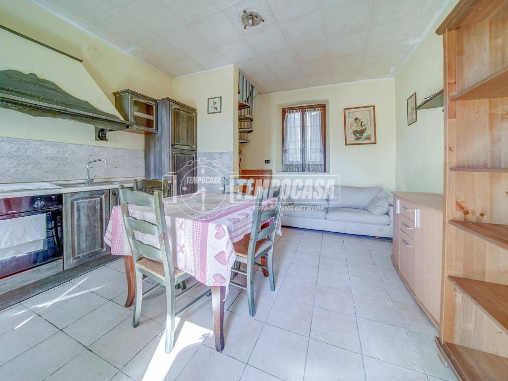 casa indipendente in vendita a Somma Lombardo