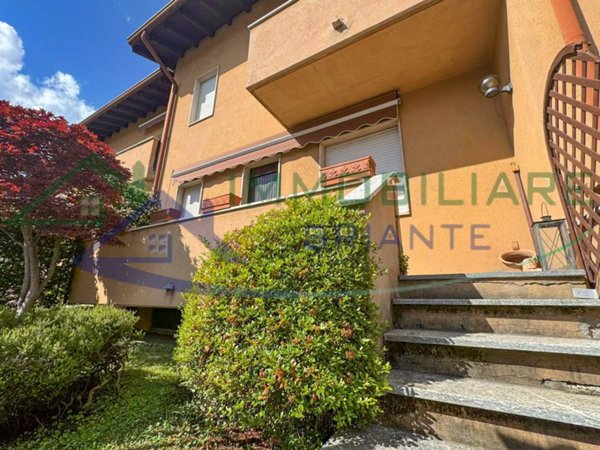 casa indipendente in vendita a Somma Lombardo
