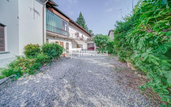 casa indipendente in vendita a Somma Lombardo