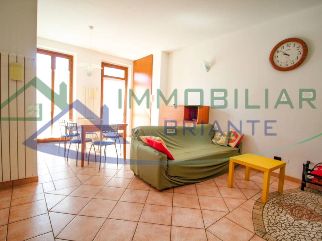 appartamento in vendita a Somma Lombardo in zona Maddalena