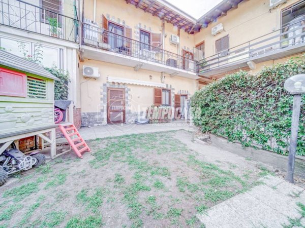 casa indipendente in vendita a Somma Lombardo