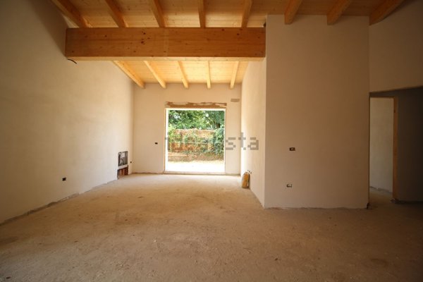casa indipendente in vendita a Somma Lombardo