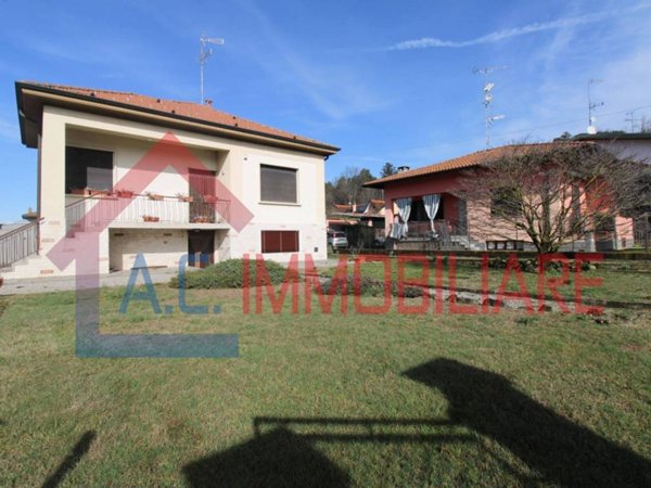 casa indipendente in vendita a Somma Lombardo in zona Maddalena