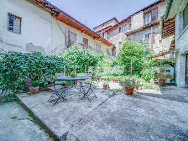 casa indipendente in vendita a Somma Lombardo