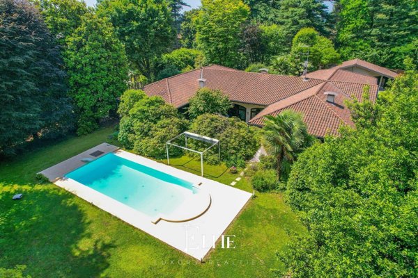 casa indipendente in vendita a Somma Lombardo