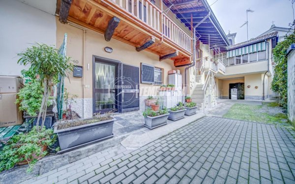 casa indipendente in vendita a Somma Lombardo