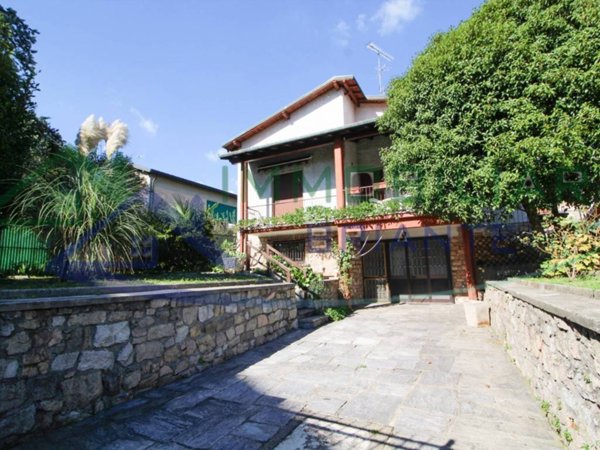 casa indipendente in vendita a Somma Lombardo