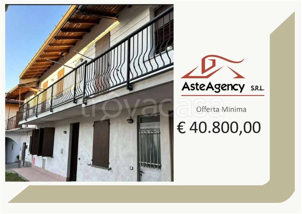 appartamento in vendita a Somma Lombardo in zona Coarezza