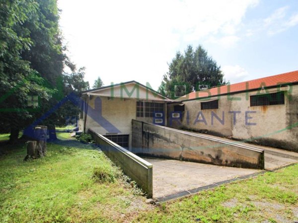 locale commerciale in vendita a Somma Lombardo