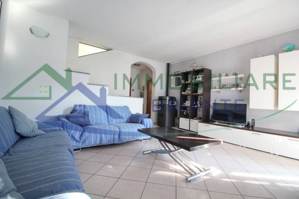 casa indipendente in vendita a Somma Lombardo