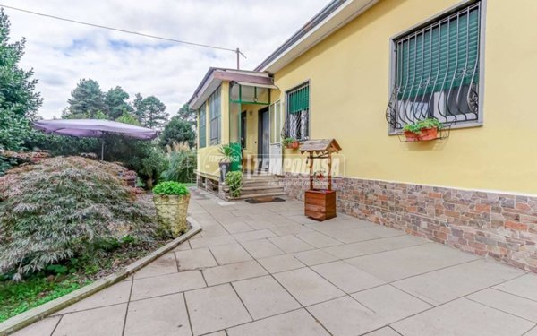 casa indipendente in vendita a Somma Lombardo