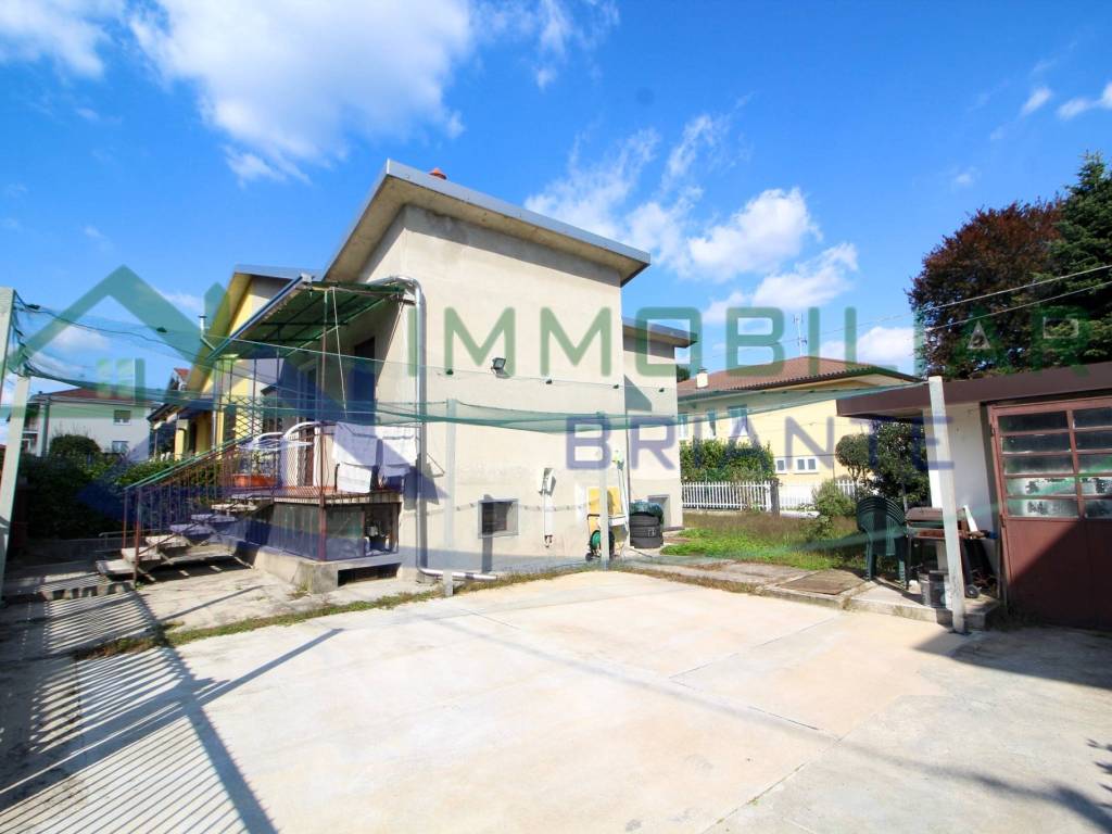 casa indipendente in vendita a Somma Lombardo