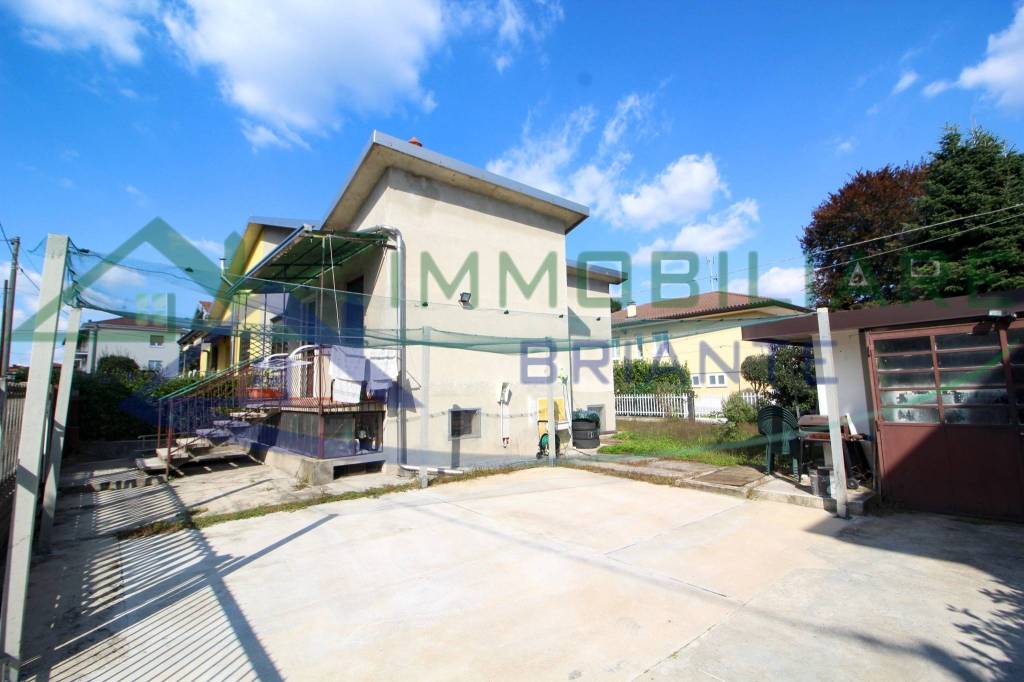 casa indipendente in vendita a Somma Lombardo