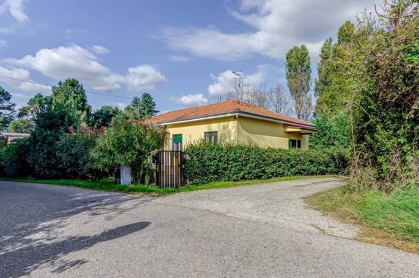 casa indipendente in vendita a Somma Lombardo