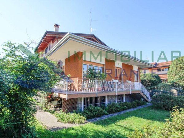 casa indipendente in vendita a Somma Lombardo