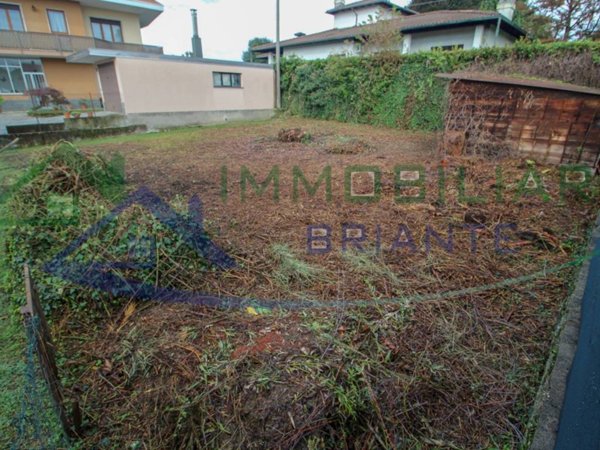 terreno edificabile in vendita a Somma Lombardo