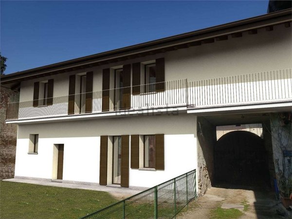 casa indipendente in vendita a Somma Lombardo