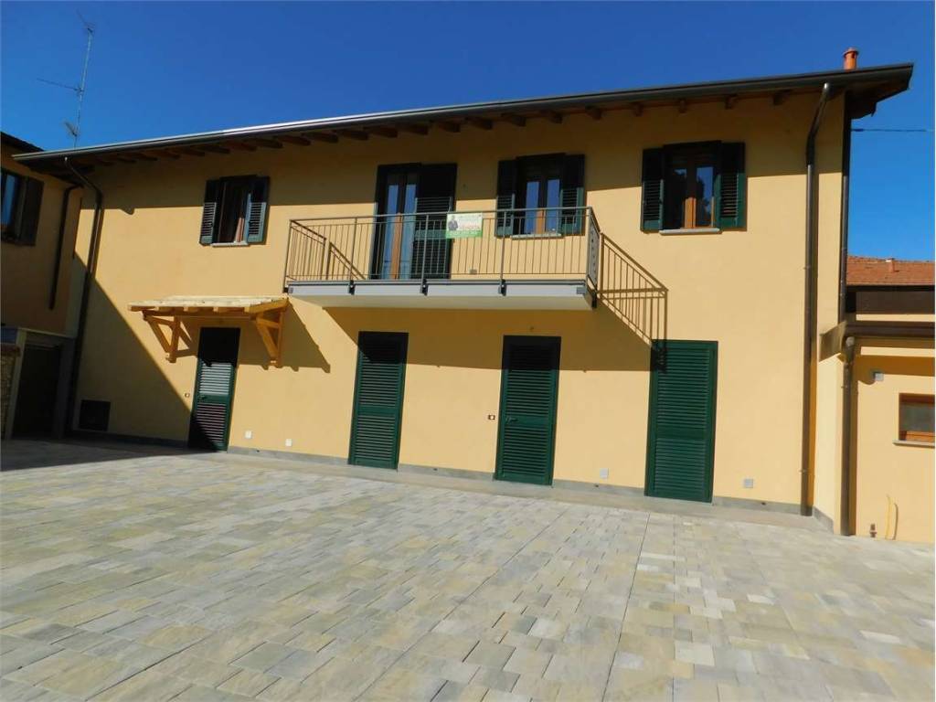casa indipendente in vendita a Somma Lombardo
