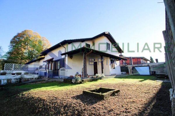 casa indipendente in vendita a Somma Lombardo