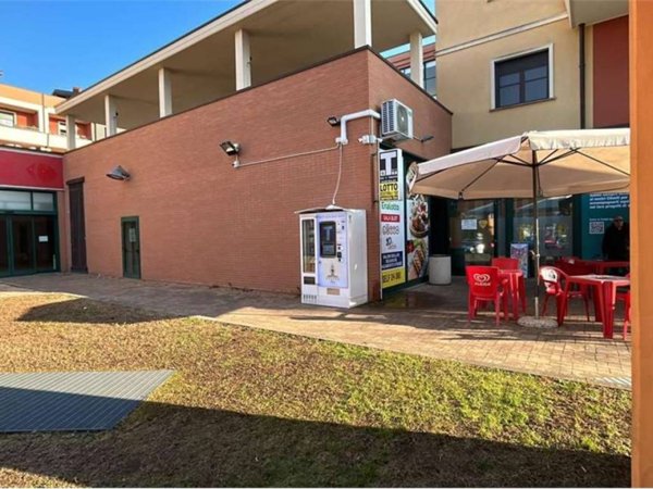 negozio in vendita a Somma Lombardo