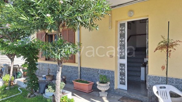 appartamento in vendita a Somma Lombardo in zona Maddalena