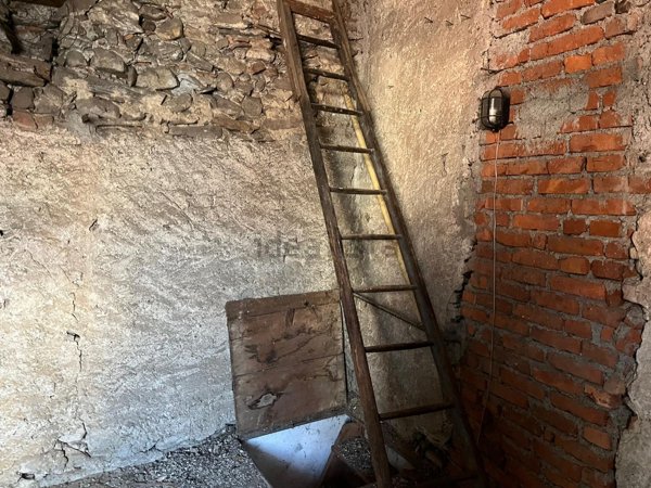 casale in vendita a Somma Lombardo