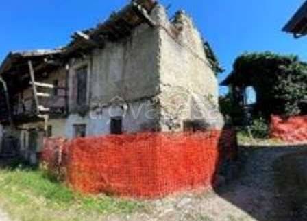 appartamento in vendita a Somma Lombardo in zona Coarezza