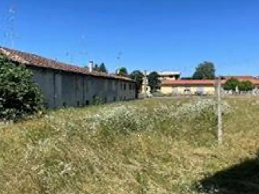 terreno edificabile in vendita a Somma Lombardo in zona Coarezza