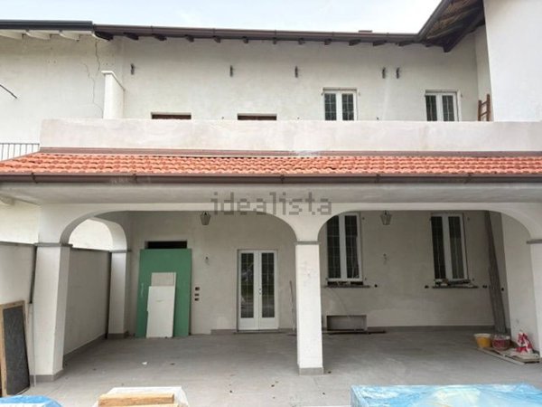 casa indipendente in vendita a Somma Lombardo