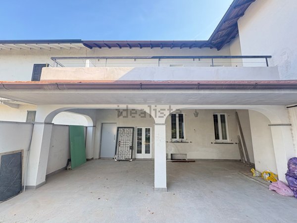 casa indipendente in vendita a Somma Lombardo