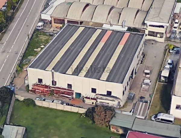 capannone in vendita a Somma Lombardo