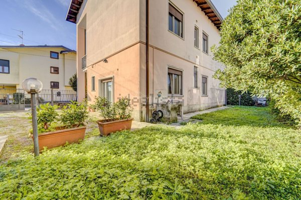 casa indipendente in vendita a Somma Lombardo
