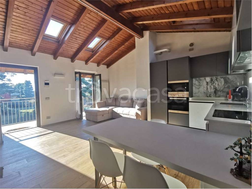 appartamento in vendita a Somma Lombardo