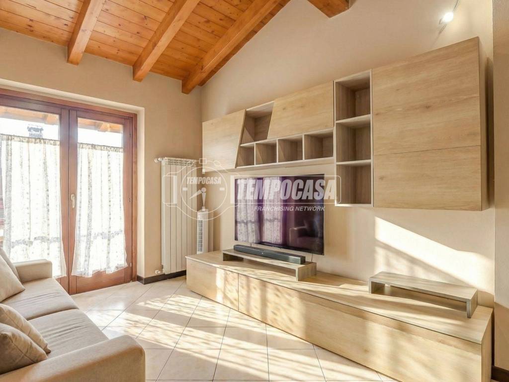 appartamento in vendita a Somma Lombardo