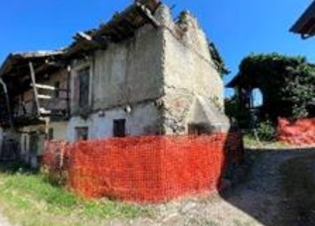 casa indipendente in vendita a Somma Lombardo in zona Coarezza