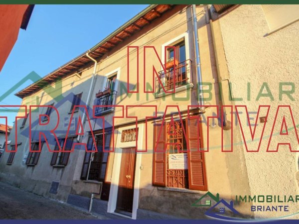 appartamento in vendita a Somma Lombardo in zona Coarezza