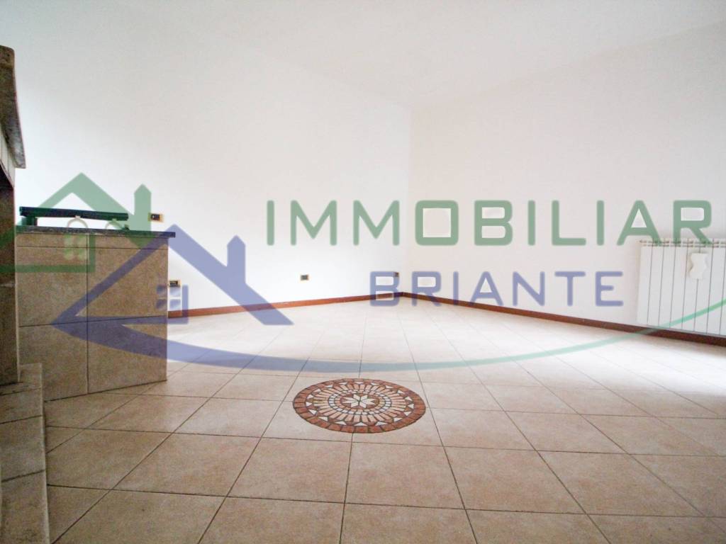 casa indipendente in vendita a Somma Lombardo in zona Coarezza