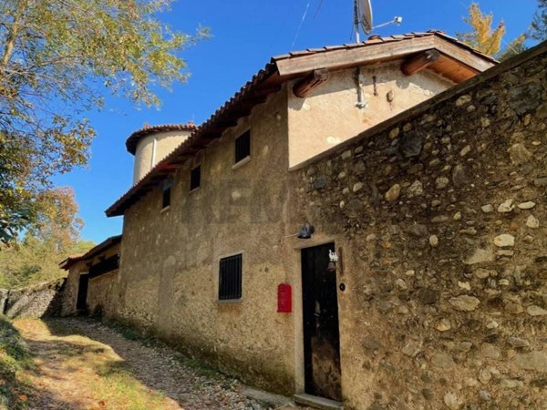 casa indipendente in vendita a Somma Lombardo