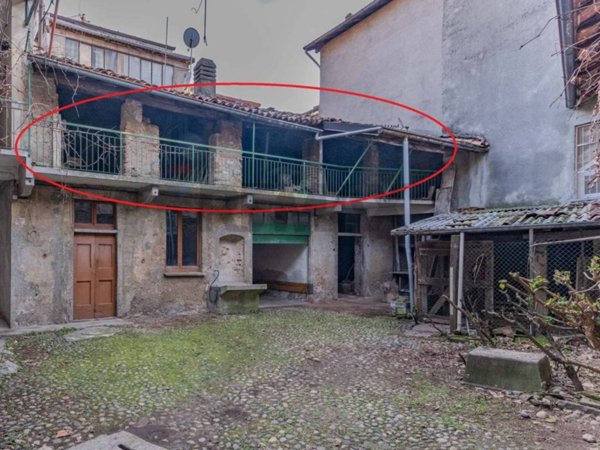 casale in vendita a Somma Lombardo